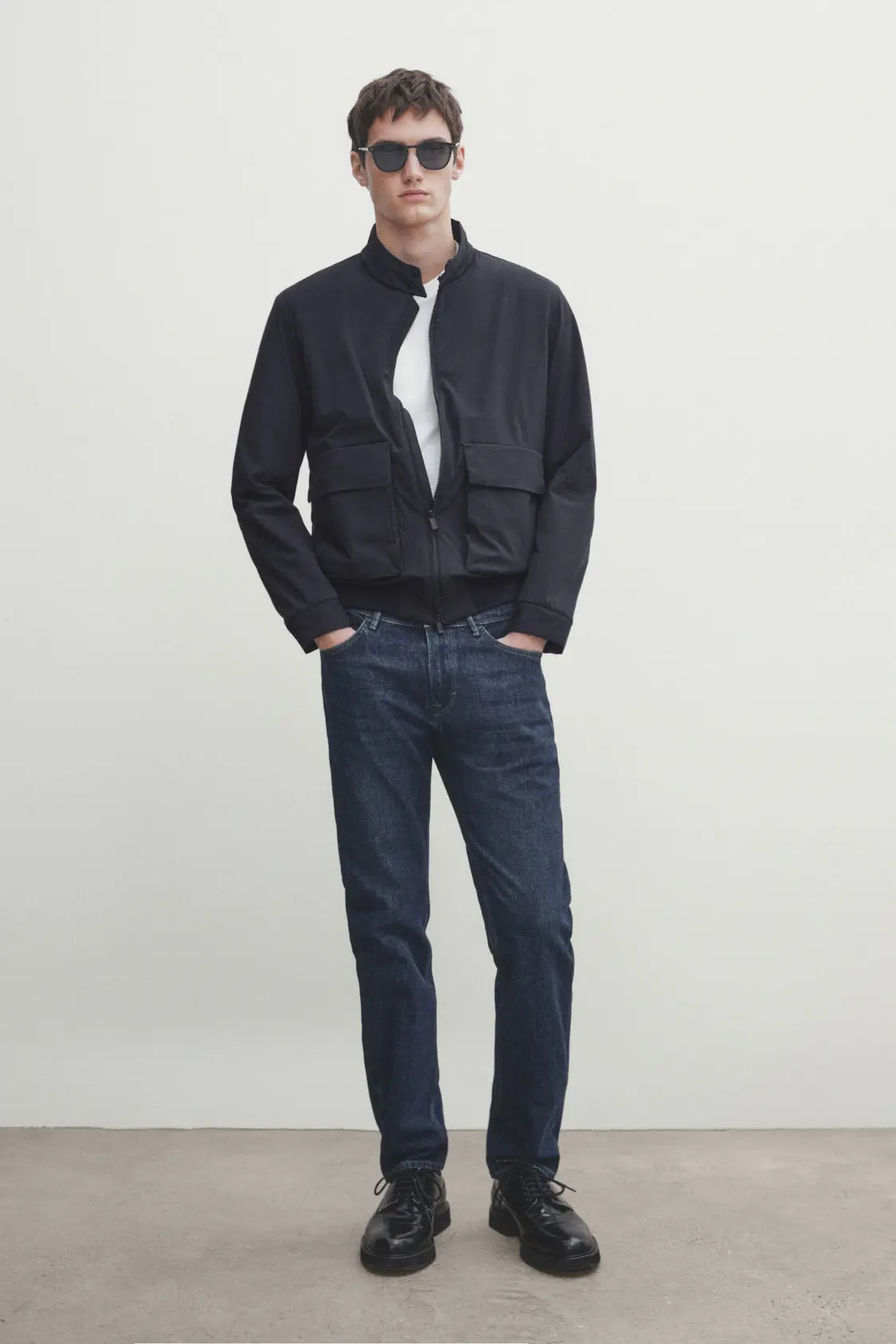 Slim-fit enzymatic jeans